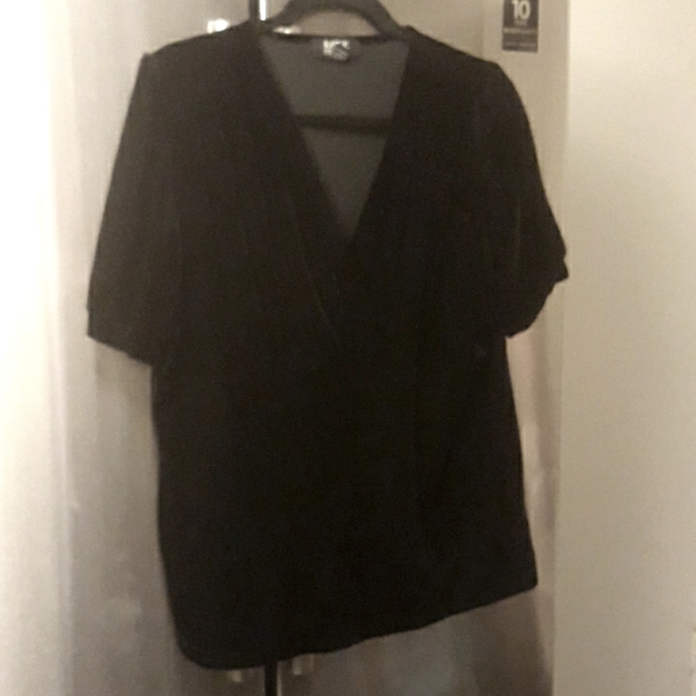 XL Black Velor Cap Sleeve Criss-Cross V-Neck Pullover